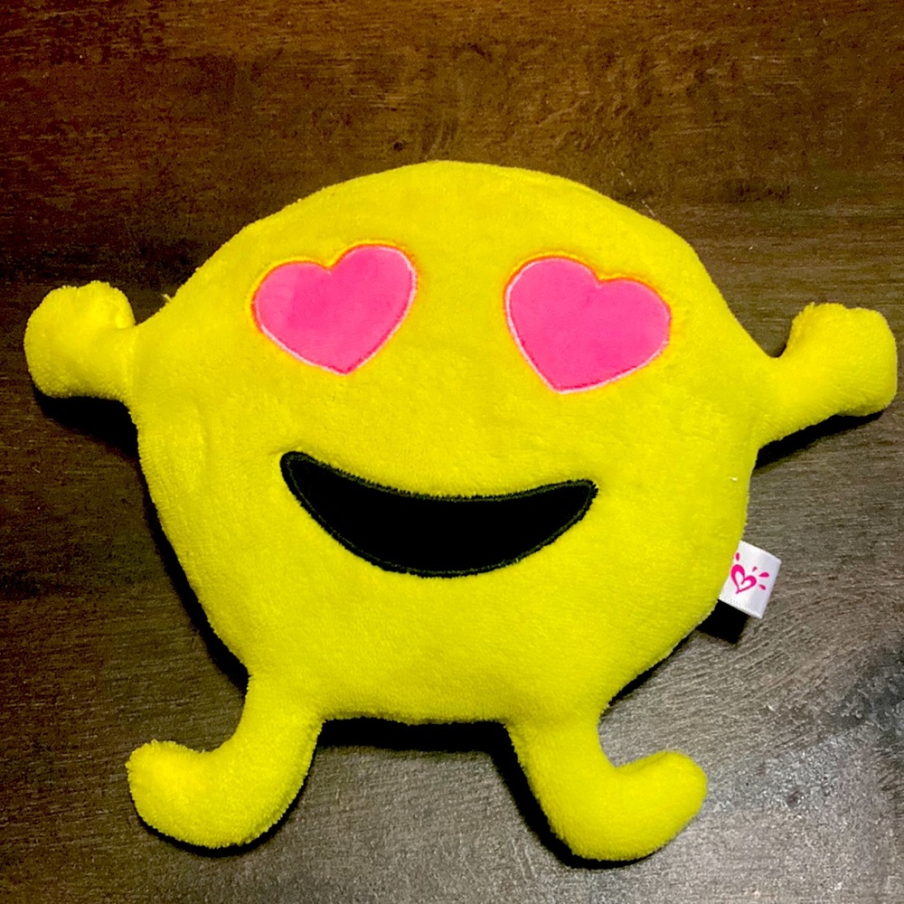 Heart eye emoji stuffed animal 😍